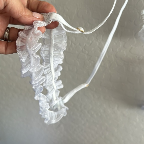 Mapale 8356 Sheer And Lace Bridal Teddy White Leg Garter Body Suit Size M/L NWOT - Picture 7 of 17